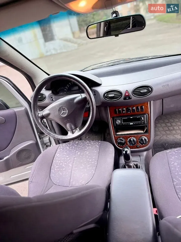 Mercedes-Benz A-Class 2002 photo 2