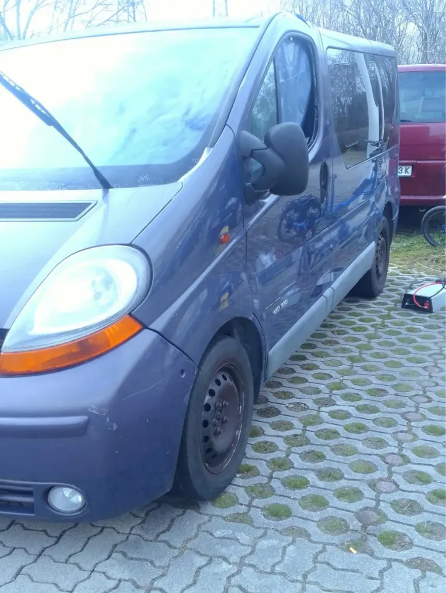 Renault Trafic 2005 photo 3