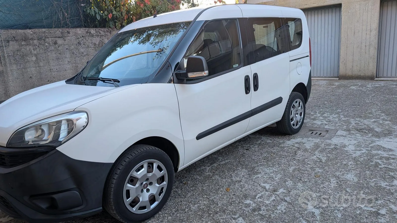 Fiat Doblo 2017 photo 2