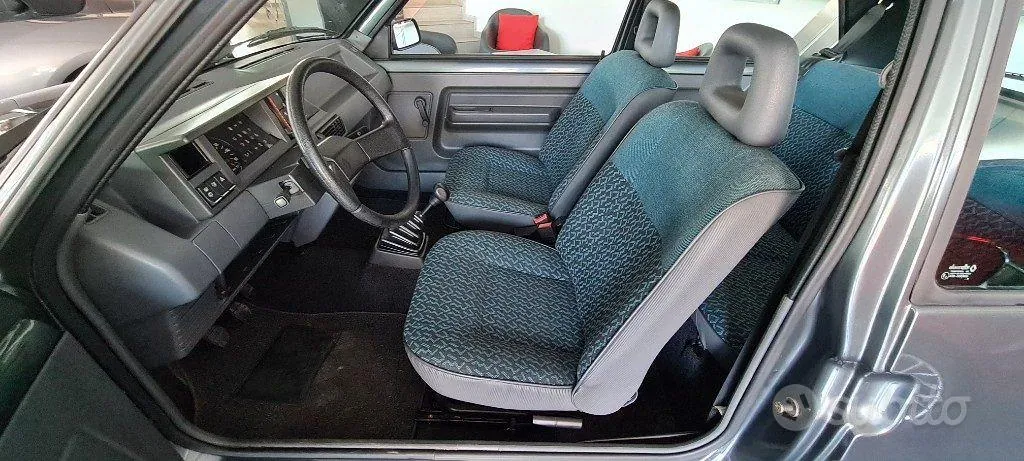 Renault R5 1991 photo 4