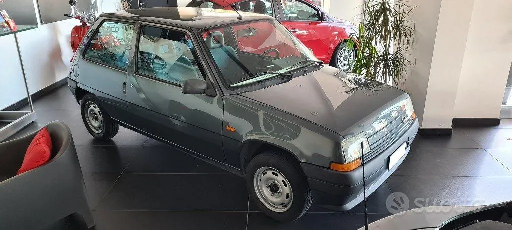 Renault R5 1991 photo 2