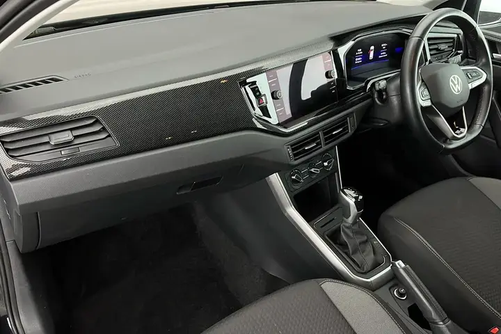 Volkswagen Polo 2024 photo 2