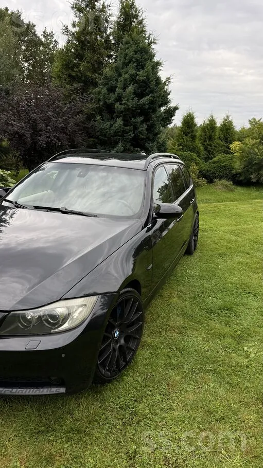BMW E91 2006 photo 2