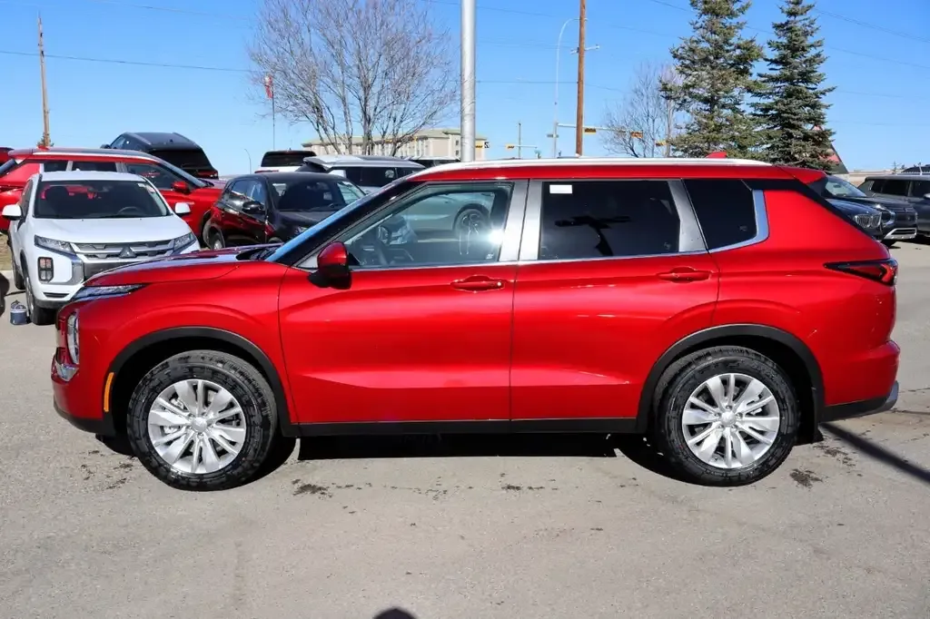 Mitsubishi Outlander 2026 photo 4