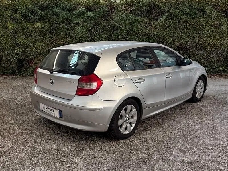 BMW 118D 2006 photo 4