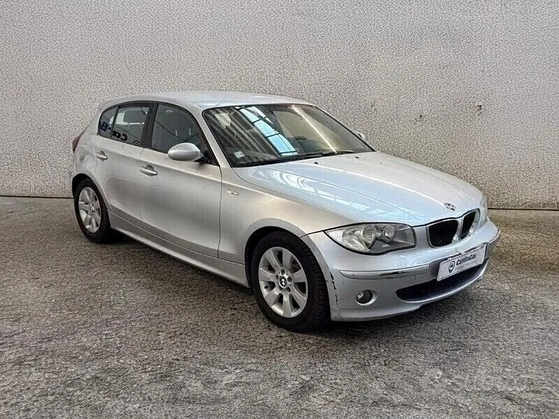 BMW 118D 2006 photo 2