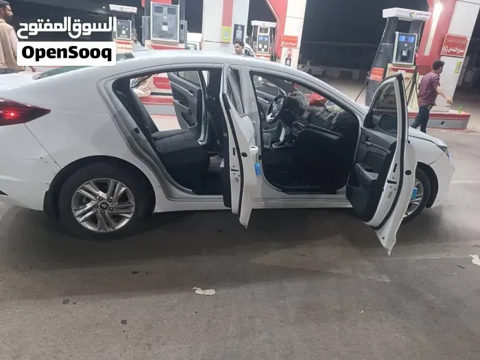 Hyundai Elantra 2020 photo 4