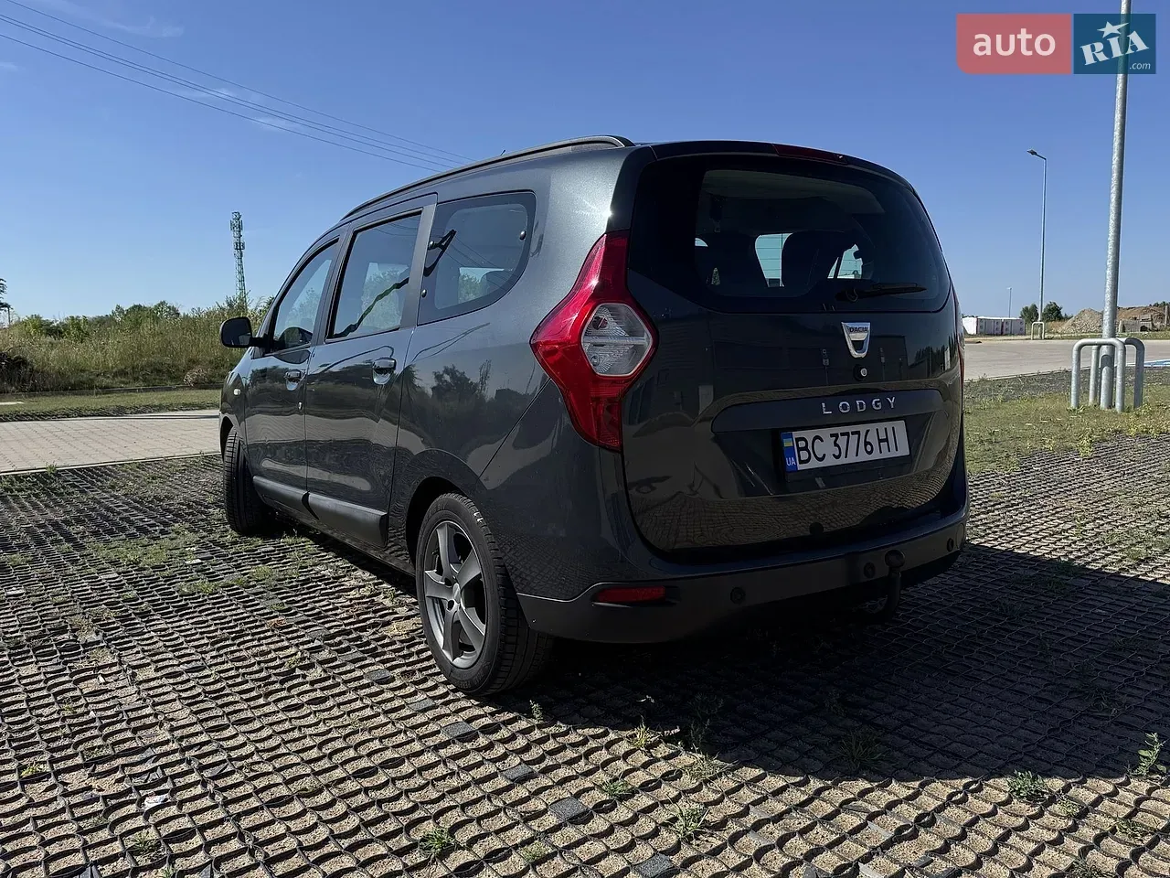 Dacia Lodgy 2012 photo 4