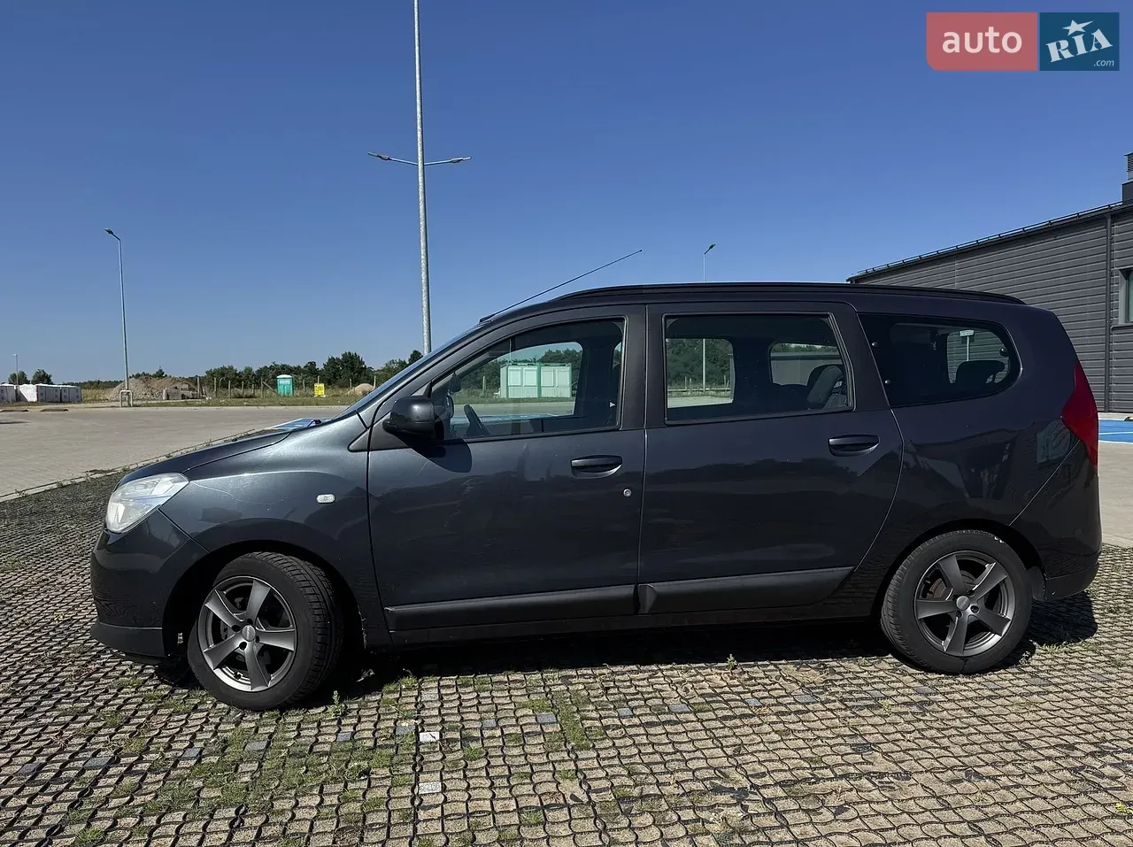 Dacia Lodgy 2012 photo 3