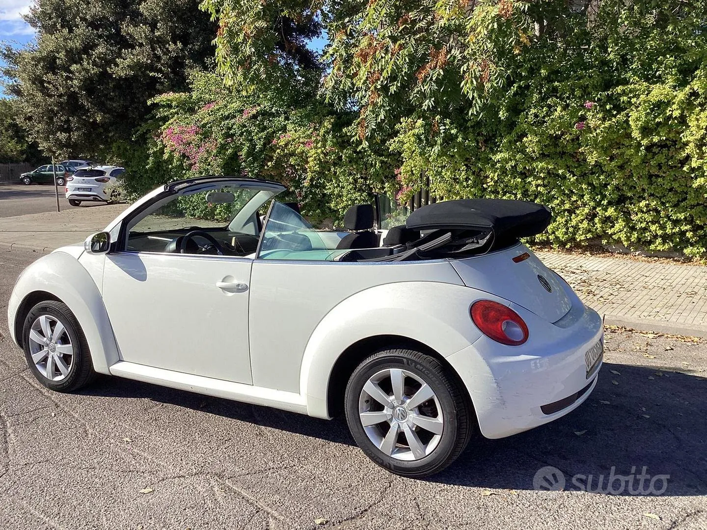 Volkswagen Beetle 2006 photo 2
