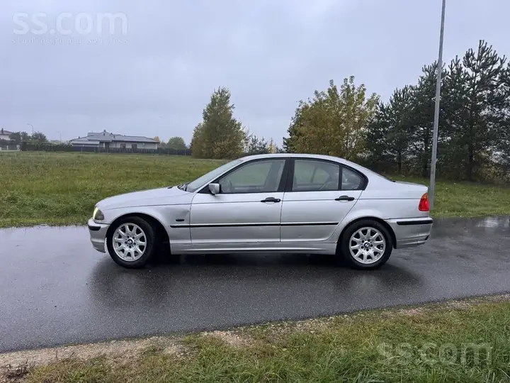 BMW 318I 1998 photo 3