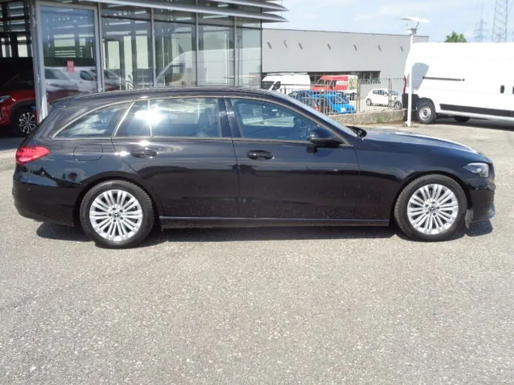 Mercedes-Benz C-Class 2022 photo 3