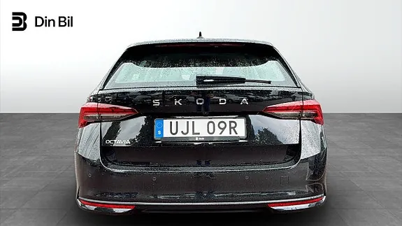 Skoda Octavia 2025 photo 5