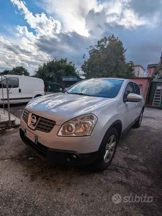 Nissan Qashqai 2010 photo 3
