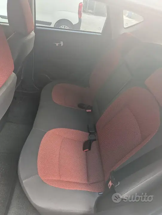 Nissan Qashqai 2010 photo 5