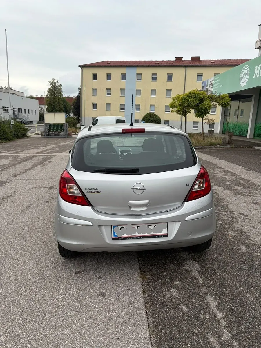 Opel Corsa 2006 photo 2