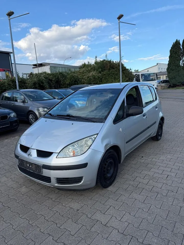 Mitsubishi Colt
