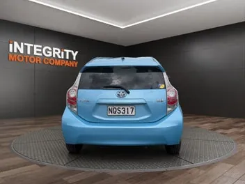 Toyota Aqua 2014 photo 5