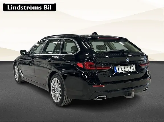BMW 530E 2023 photo 4
