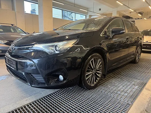 Toyota Avensis 2016 photo 2