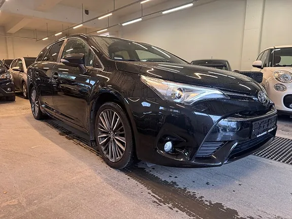 Toyota Avensis 2016 photo 5
