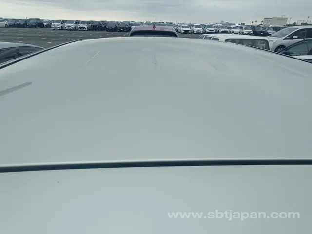 Toyota Sienta 2010 photo 5