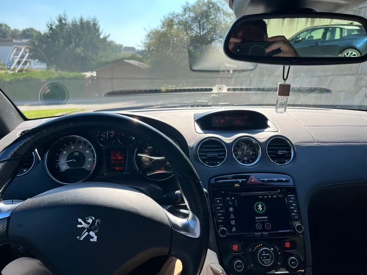 Peugeot Rcz 2011 photo 2