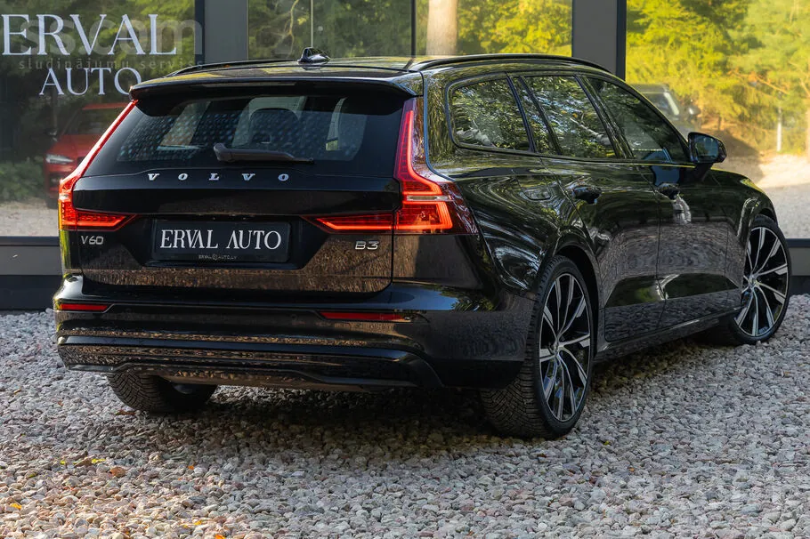 Volvo V60 2023 photo 4