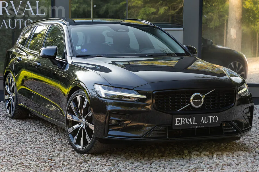 Volvo V60 2023 photo 3