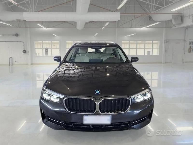 BMW 530 2023 photo 2
