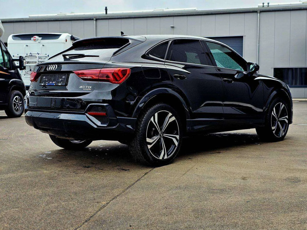 Audi Q3 2023 photo 4