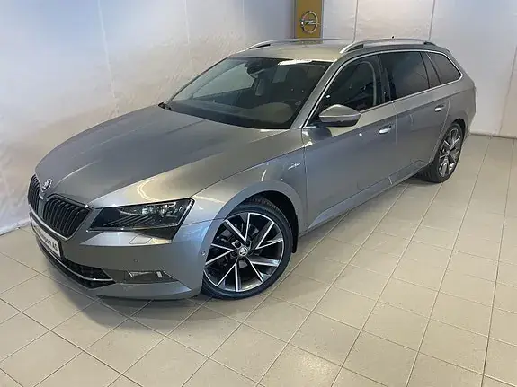 Skoda Superb 2017 photo 5