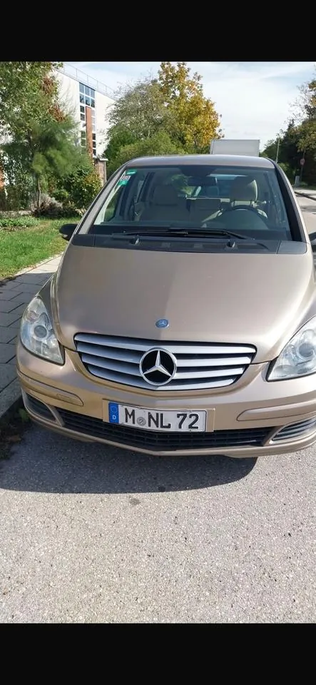 Mercedes-Benz B 170