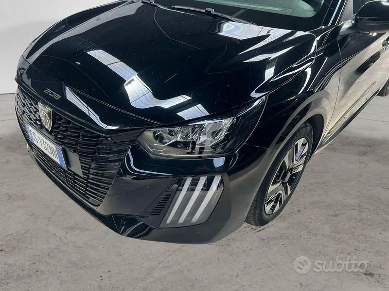 Peugeot 208 2024 photo 5