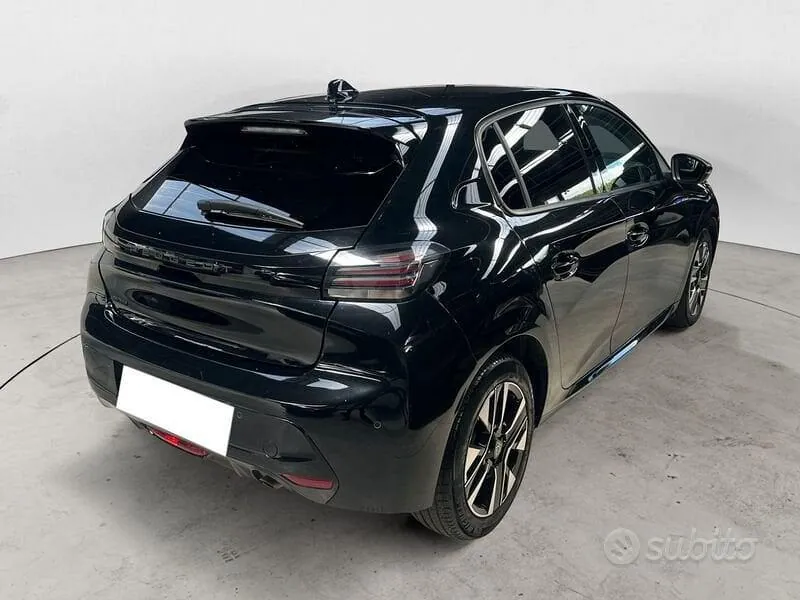 Peugeot 208 2024 photo 3