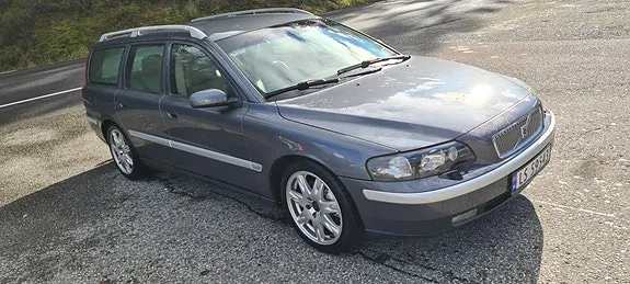 Volvo V70 2004 photo 2