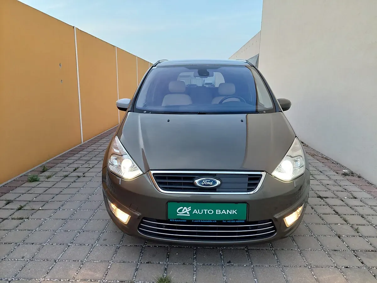 Ford Galaxy 2012 photo 2