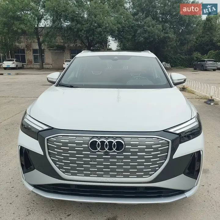 Audi Q4 E-Tron 2024 photo 2