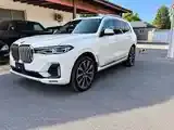 BMW X7 2021 photo 2