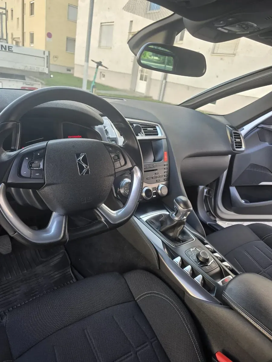 Citroen Ds5 2015 photo 3