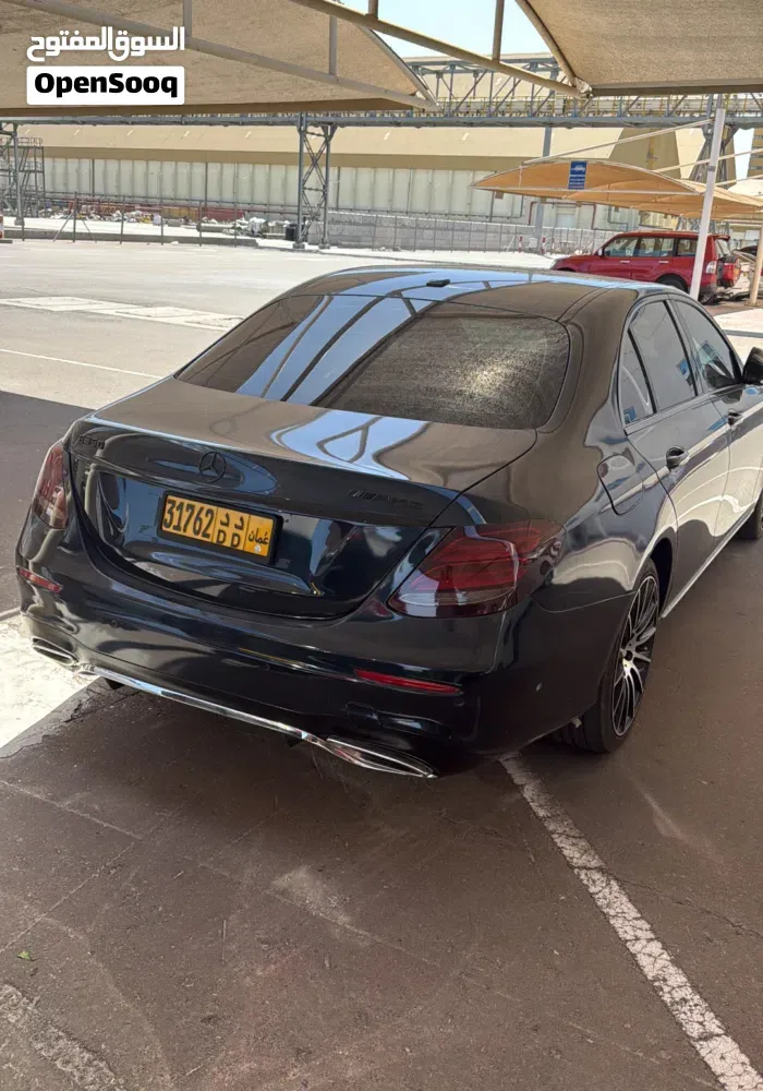 Mercedes-Benz E 300 2018 photo 2
