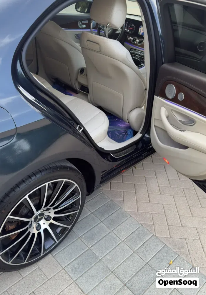 Mercedes-Benz E 300 2018 photo 4