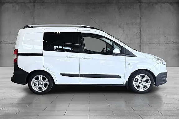 Ford Transit Courier 2016 photo 4