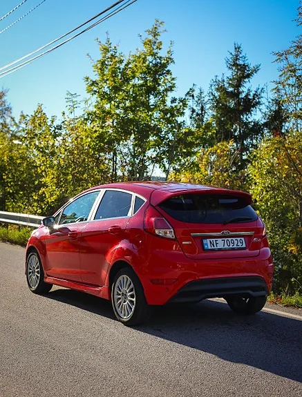 Ford Fiesta 2014 photo 5