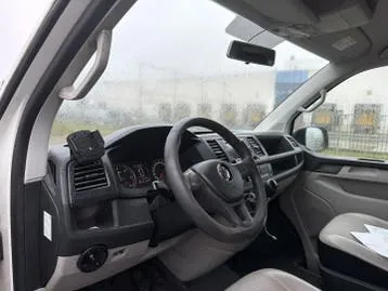 Volkswagen T6 Kombi 2016 photo 3