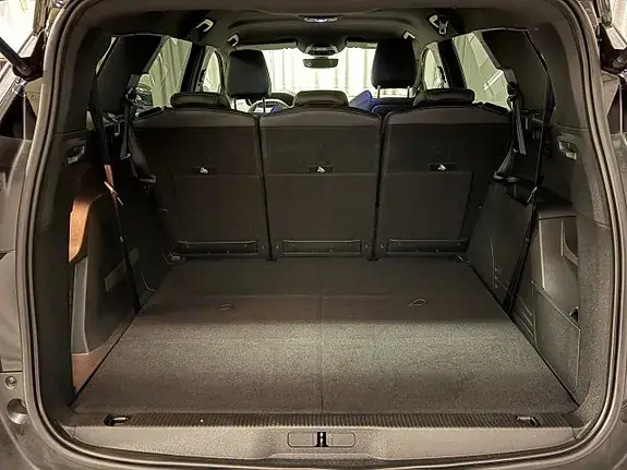 Peugeot 5008 2023 photo 4