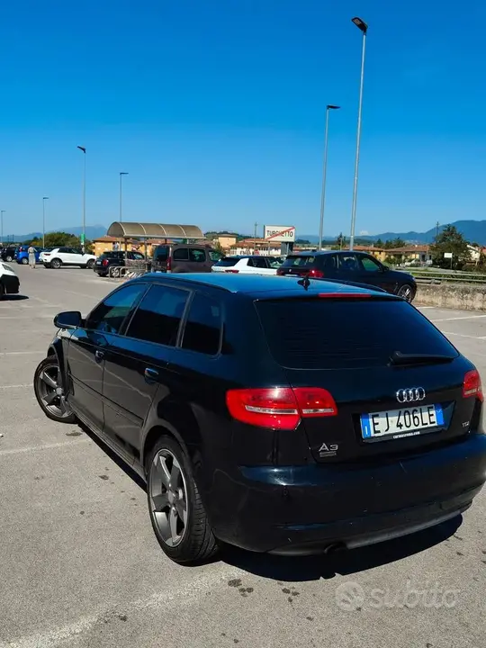 Audi A3 2010 photo 2
