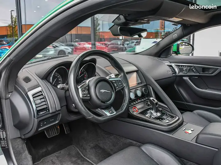 Jaguar F-Type 2019 photo 5