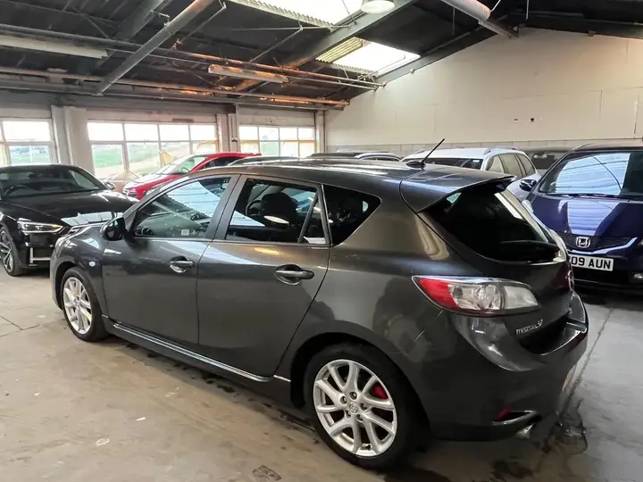 Mazda Mazda3 2012 photo 3