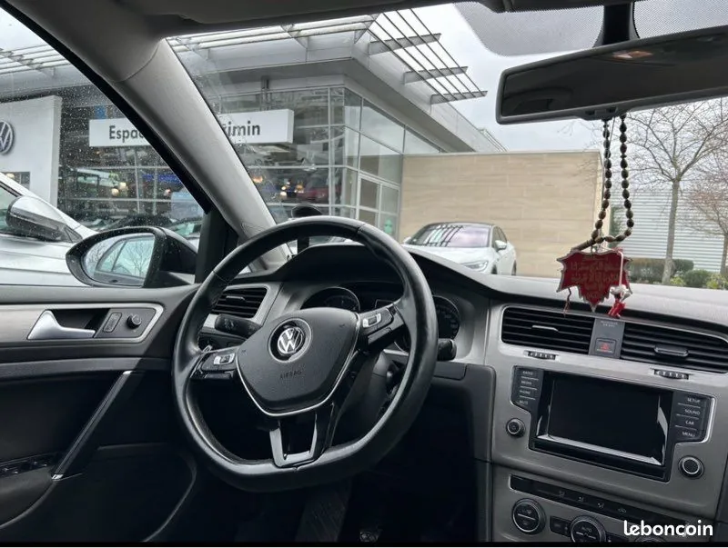 Volkswagen Golf 2015 photo 2